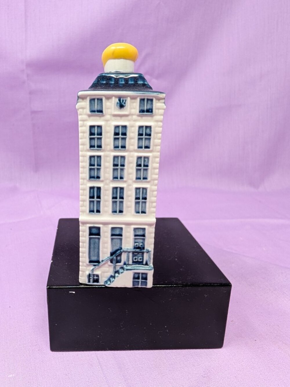 KLM Blue Delft House #57